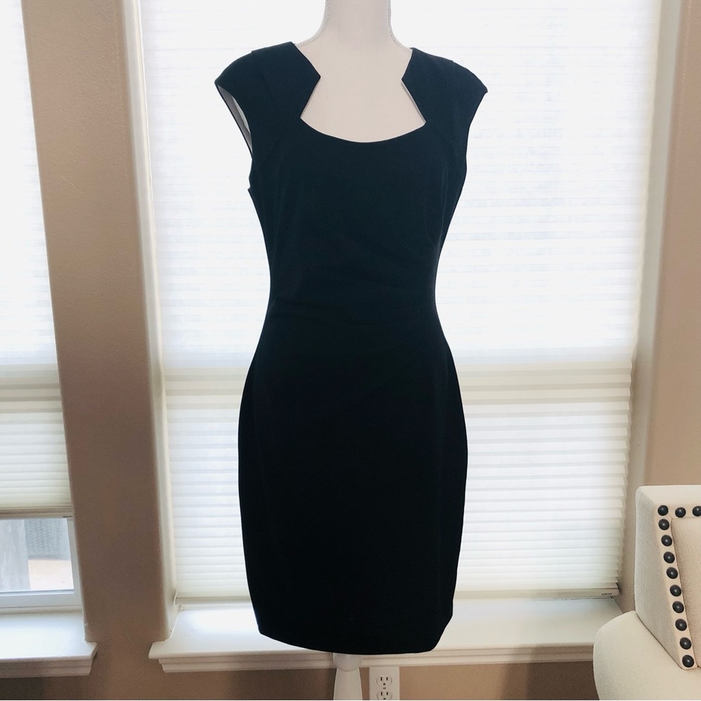 Calvin Klein Fitted Cocktail Dress Fully Lined Worn Twice Size 6